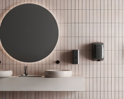 Sustainable efficient hand dryer